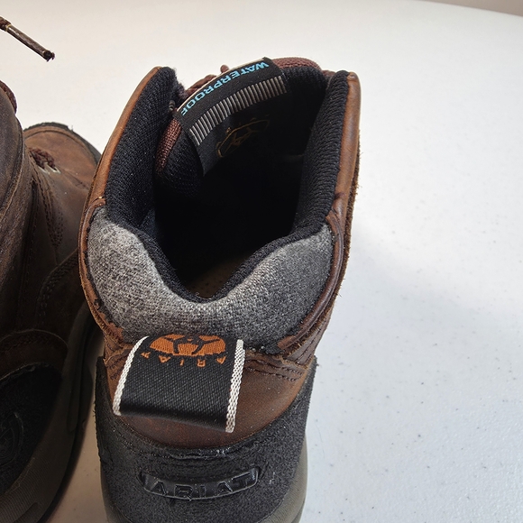 Ariat Brown Waterproof Women's Boots - Picture 12 of 12